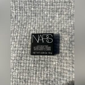 NARS Mini Travel Nars Translucent Light Reflecting Setting Powder (0.06oz)